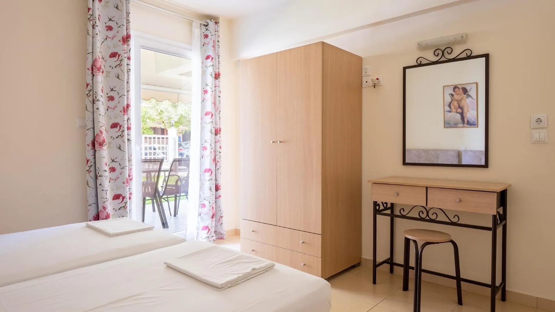 Kokkos Brothers Kallithea  Apart Otel